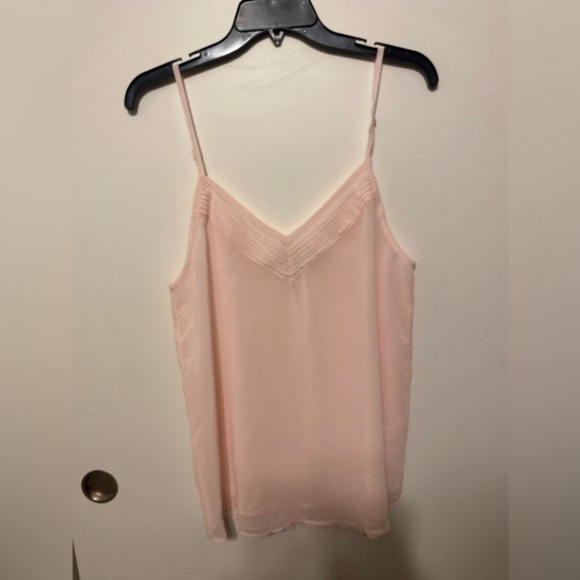 1.State Pintuck V-Neck Camisole PALE PINK - Picture 2 of 2